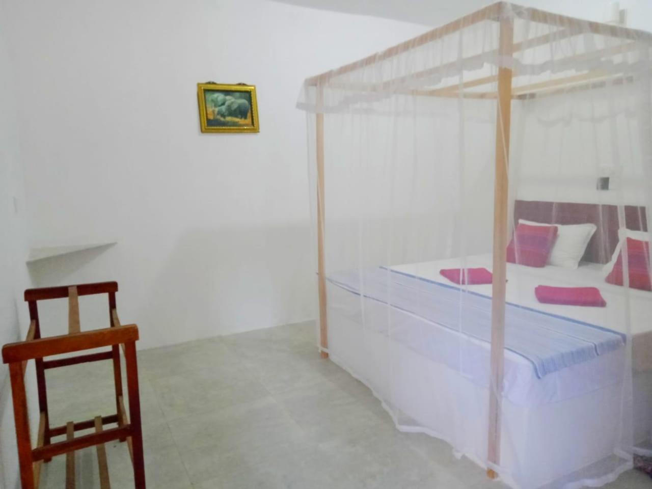 Arachchi Guest House Mirissa Buitenkant foto
